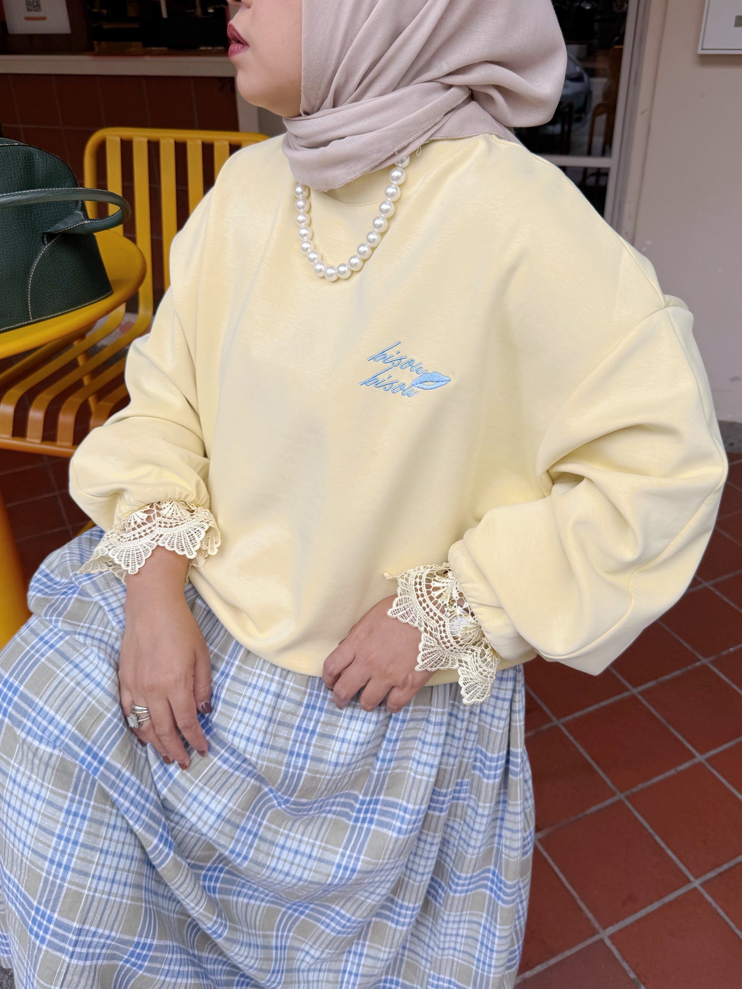 Lè Bisou Jumper Top