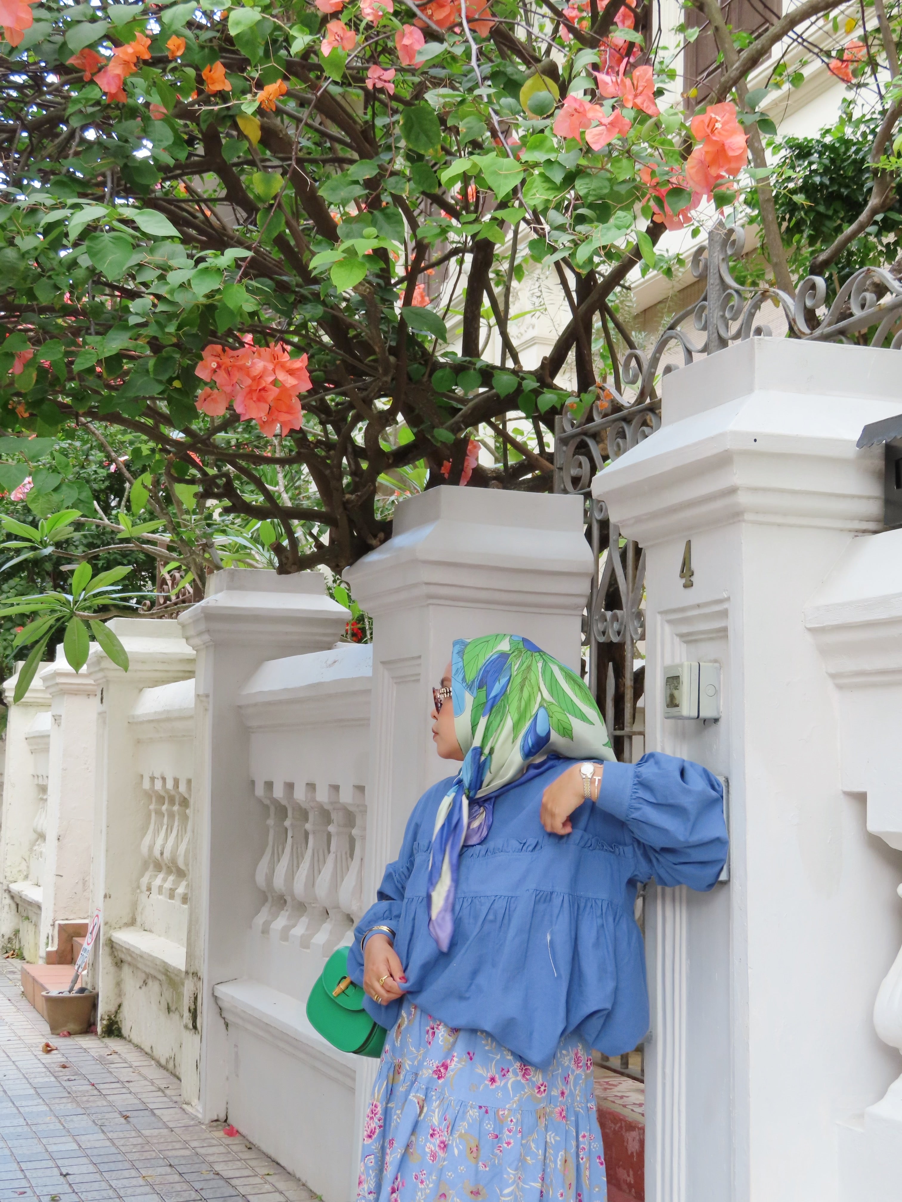 Shop Hanan